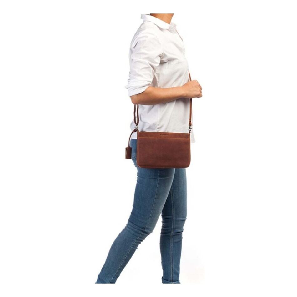 Burkely Antique Avery Crossover L cognac | Wennekes.nl