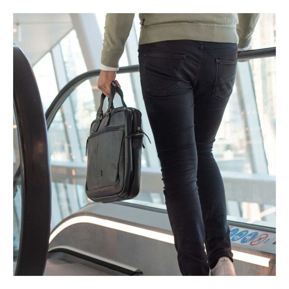 The Chesterfield Brand Laptoptas Seth zwart | Wennekes.nl