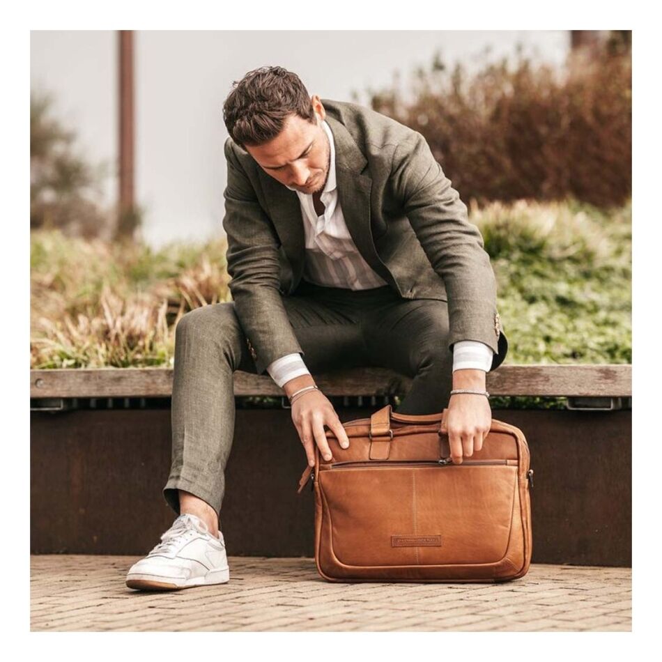 The Chesterfield Brand Laptoptas Seth cognac | Wennekes.nl