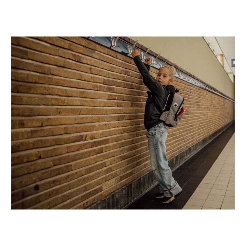 Pick & Pack Shark Shape Reflecting Backpack S grijs | Wennekes.nl