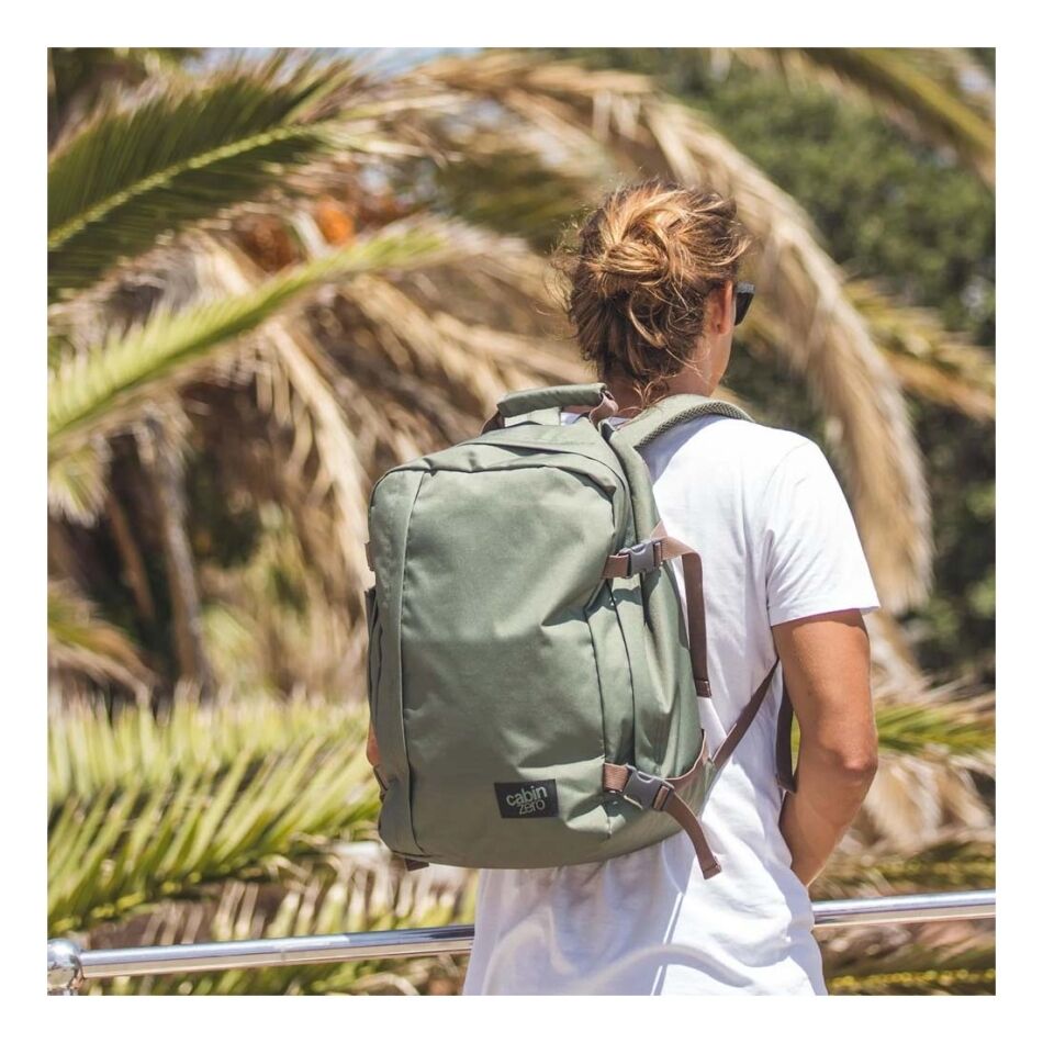 Cabin Zero Classic 36L Cabin Backpack khaki | Wennekes.nl