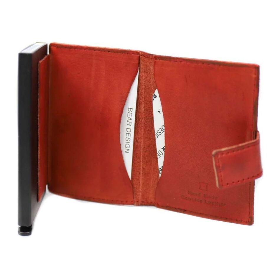 Bear Design Pasjeshouder Pip Rood | Wennekes