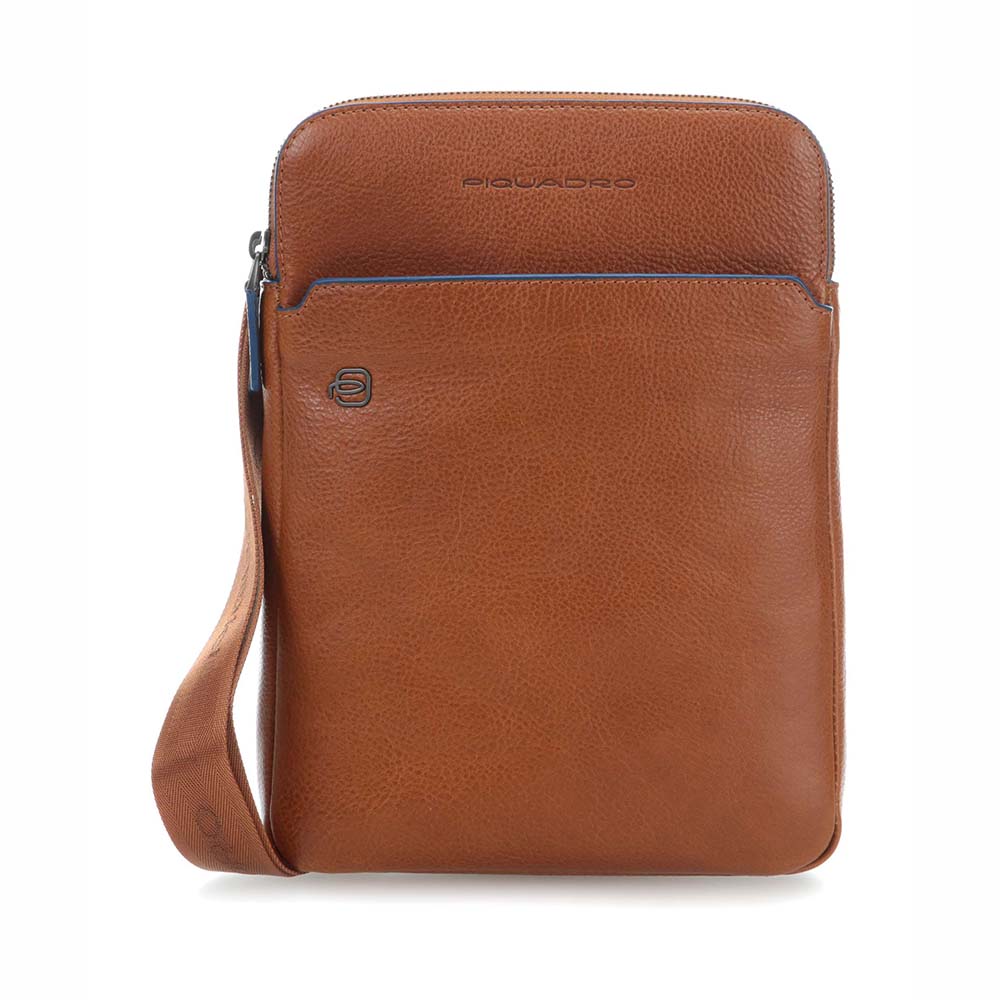 Piquadro Ipad Crossbody Bag With Pen Loop piquadro kopen in de aanbieding Piquadro Ipad Crossbody Bag With Pen Loop piquadro kopen in de aanbieding